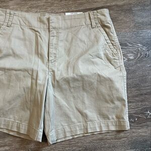 Women’s Charter Club Beige size 8 Core Shorts NWT